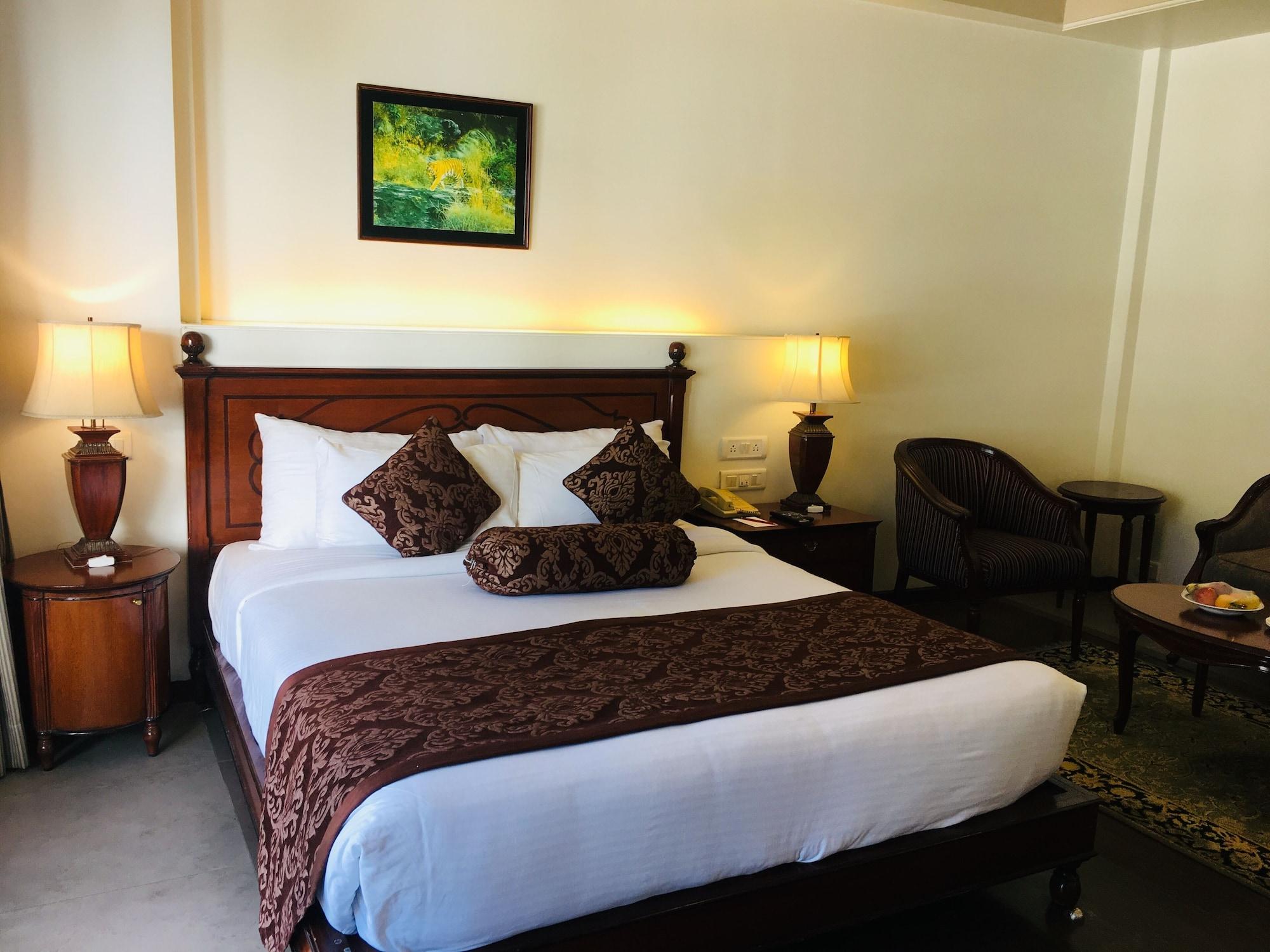 מלון Namah Nainital, A Member Of Radisson Individuals Retreats מראה חיצוני תמונה