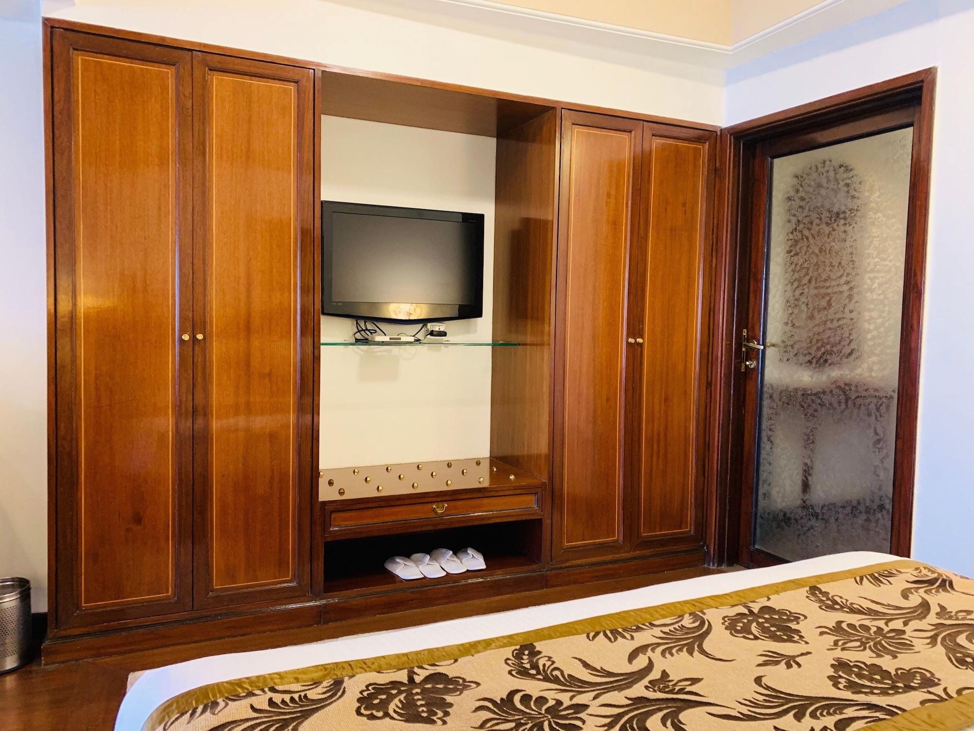 מלון Namah Nainital, A Member Of Radisson Individuals Retreats מראה חיצוני תמונה