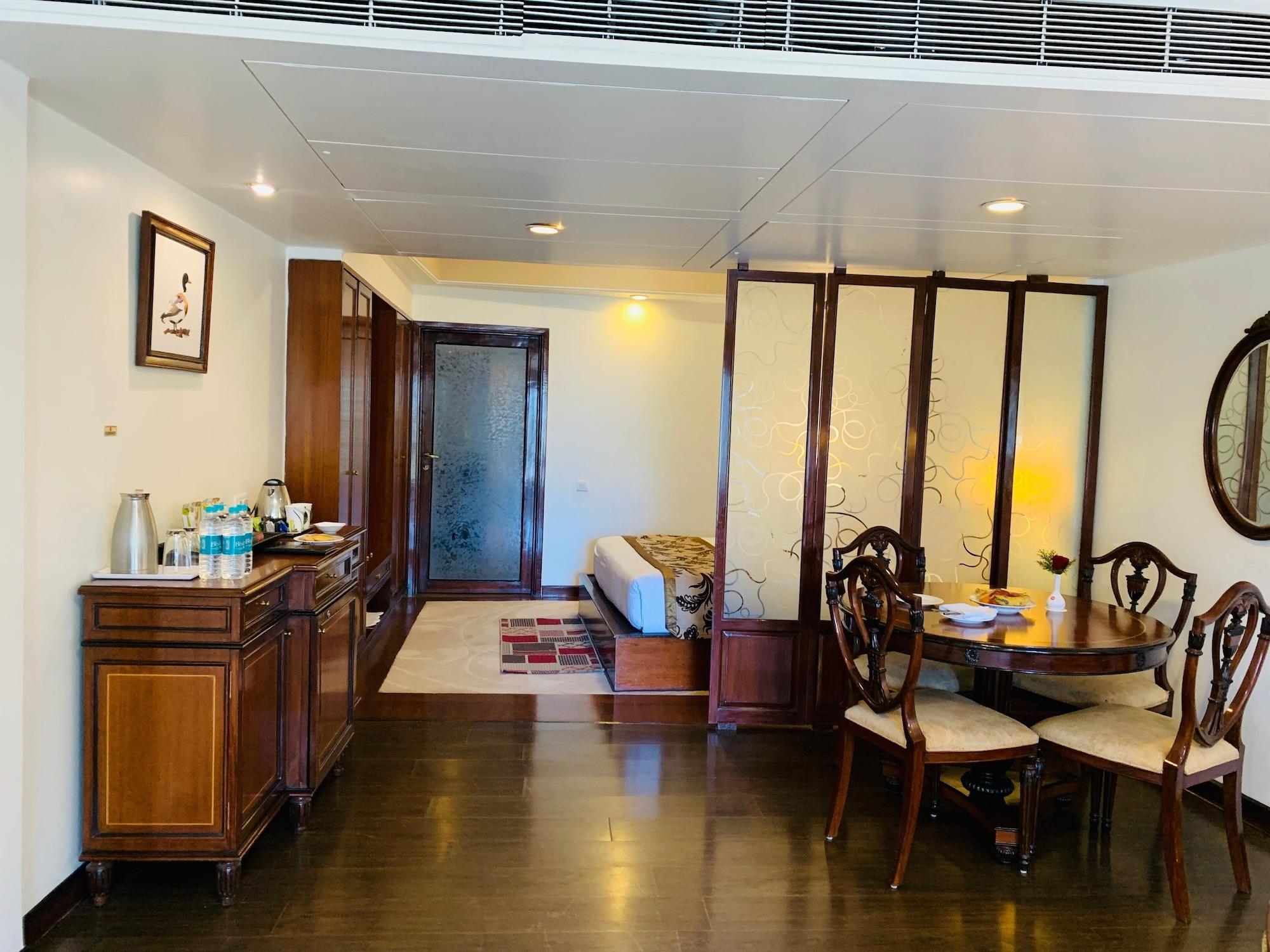 מלון Namah Nainital, A Member Of Radisson Individuals Retreats מראה חיצוני תמונה