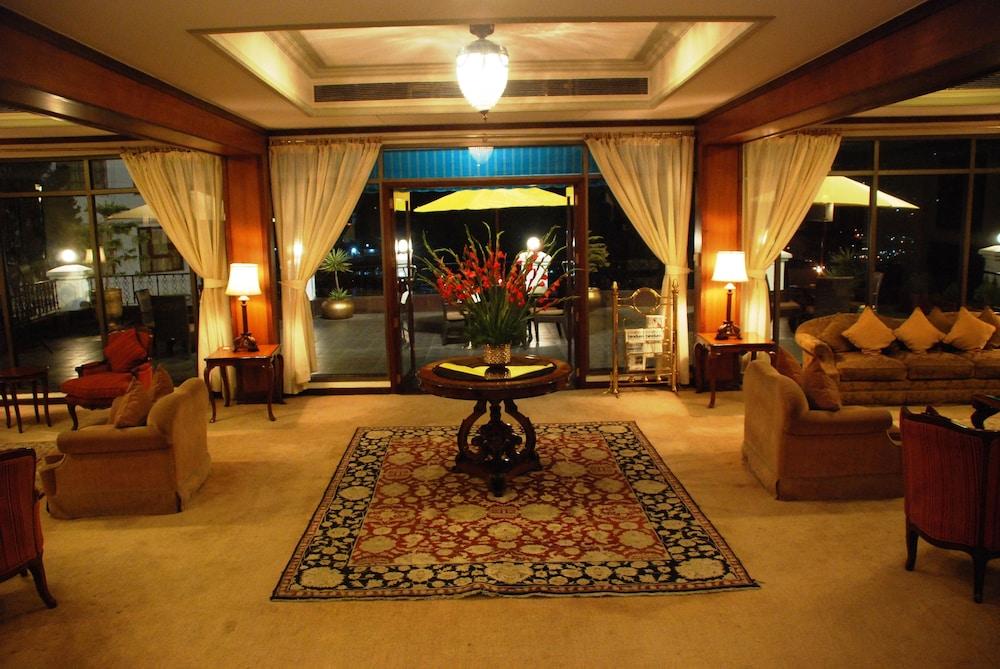 מלון Namah Nainital, A Member Of Radisson Individuals Retreats מראה חיצוני תמונה