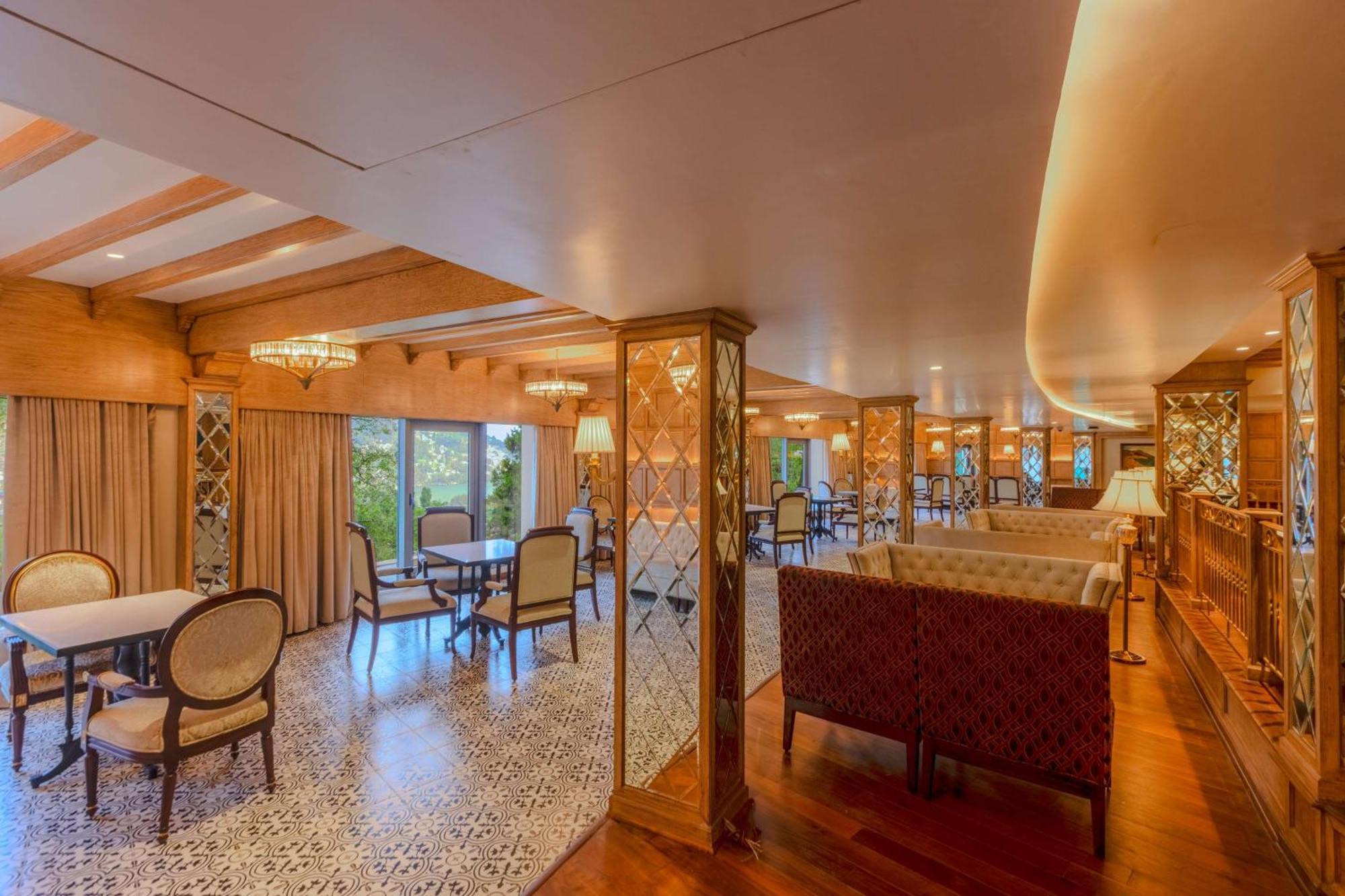 מלון Namah Nainital, A Member Of Radisson Individuals Retreats מראה חיצוני תמונה