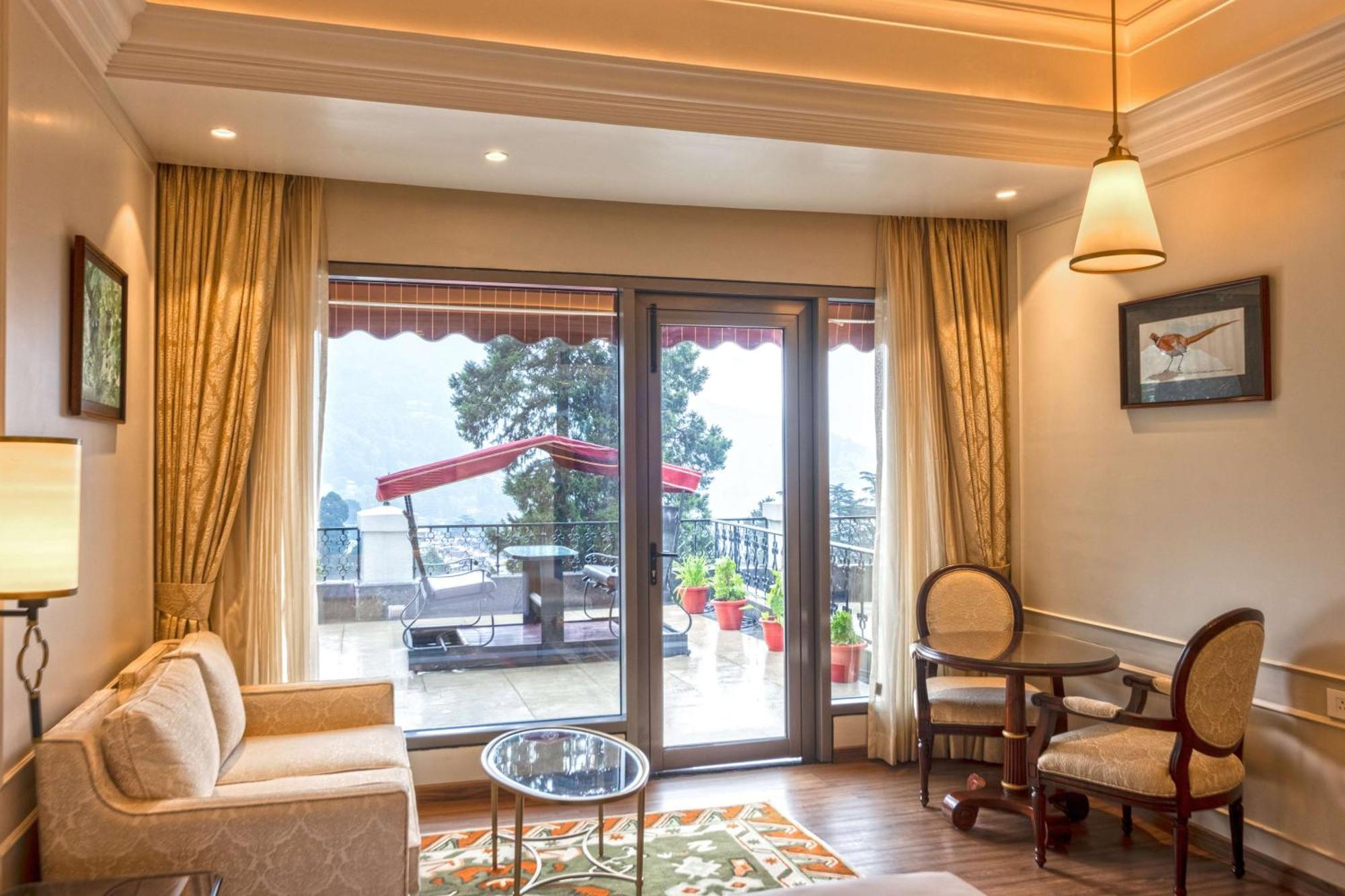 מלון Namah Nainital, A Member Of Radisson Individuals Retreats מראה חיצוני תמונה
