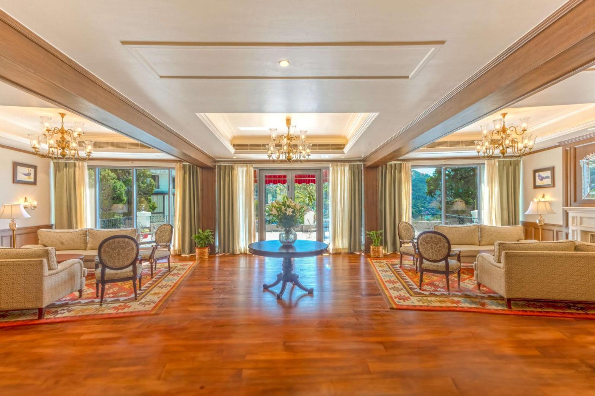 מלון Namah Nainital, A Member Of Radisson Individuals Retreats מראה חיצוני תמונה
